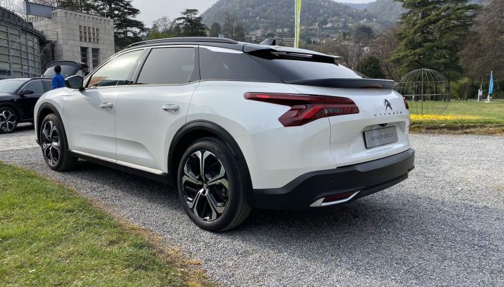 Citroen C5 X 2022: l’ammiraglia del marchio francese debutta in Italia - Foto 5 di 21