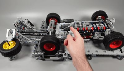Brick Technology svela un cambio funzionante fatto di Lego!