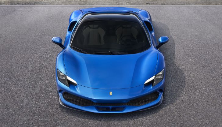 Ferrari 296 GTS Spider: 830 cavalli “en-plein-air” - Foto 10 di 20