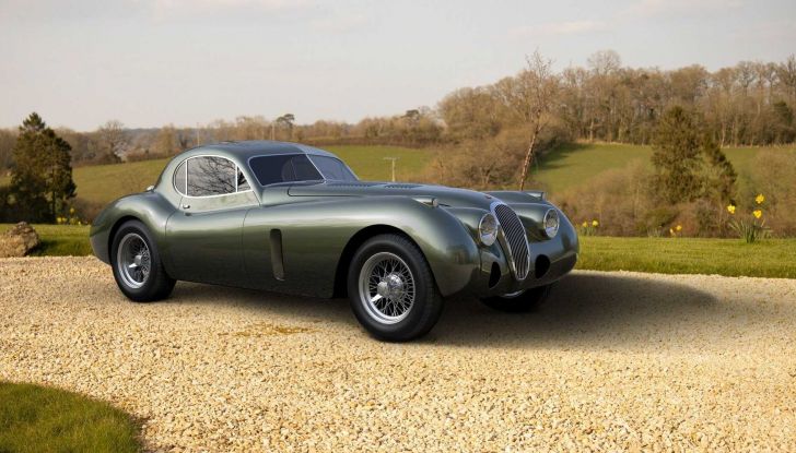 Jaguar XK120: la leggenda britannica ritorna più pimpante che mai! - Foto 4 di 11