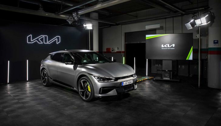 Kia EV6 GT: con 585 cavalli il crossover elettrico punta sulla sportività - Foto 9 di 12