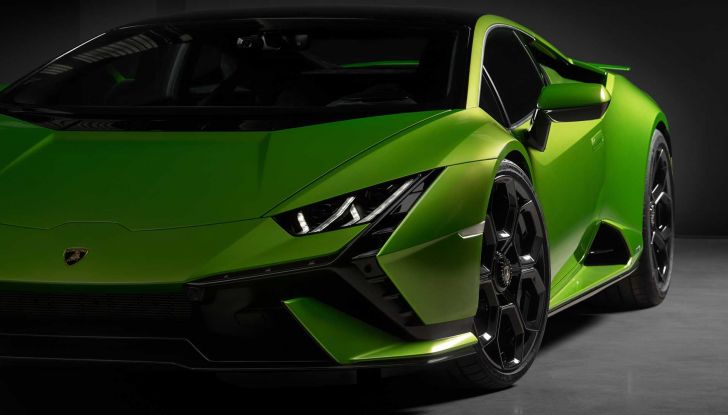Lamborghini Huracàn Tecnica: il canto del cigno del V10 sprigiona 640 CV - Foto 17 di 23