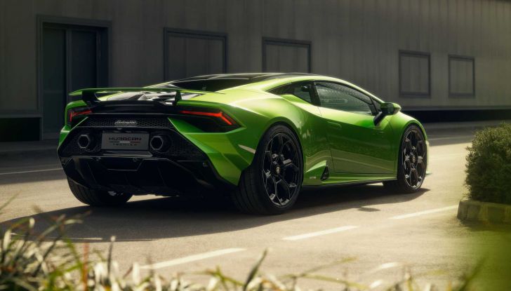 Lamborghini Huracàn Tecnica: il canto del cigno del V10 sprigiona 640 CV - Foto 6 di 23