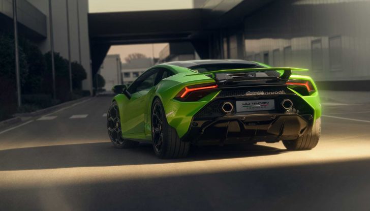 Lamborghini Huracàn Tecnica: il canto del cigno del V10 sprigiona 640 CV - Foto 9 di 23