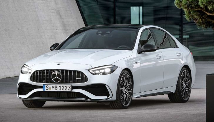 Mercedes-AMG C43: la Classe C sportiva passa al quattro cilindri (ibrido) - Foto 8 di 16