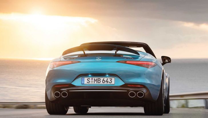Mercedes-AMG SL 43: la versione d’attacco della roadster tedesca ha 381 CV - Foto 7 di 16