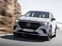 Mercedes EQS… SUV: l’ammiraglia elettrica passa all’assetto rialzato