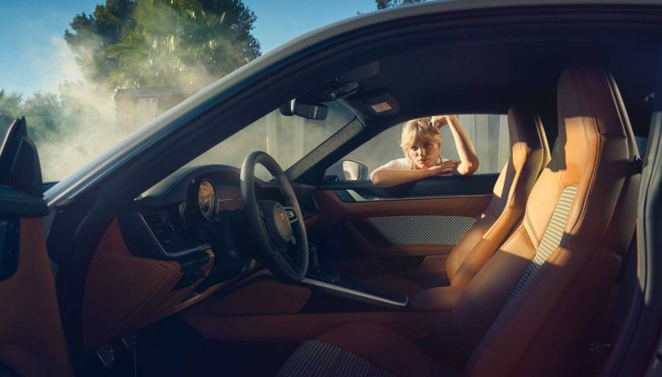 Porsche 911 Sport Classic: con 550 CV la Turbo S passa al cambio manuale - Foto 18 di 18