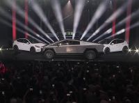 Tesla Cybertruck: il “carro armato” di Elon Musk confermato per il 2023