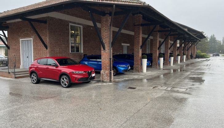 Alfa Romeo Tonale riceve il premio auto Più Bella del Web 2022 - Foto 9 di 15