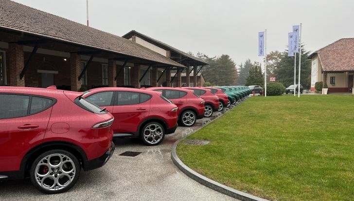 Alfa Romeo Tonale riceve il premio auto Più Bella del Web 2022 - Foto 7 di 15
