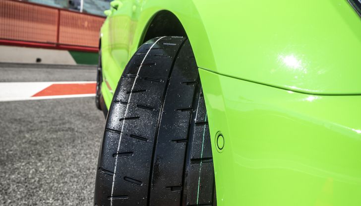 [VIDEO] Audi RS3 Sportback, prova in pista al Mugello: con l’RS Torque Splitter va anche di traverso! - Foto 17 di 28