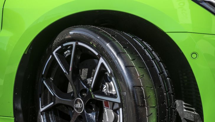 [VIDEO] Audi RS3 Sportback, prova in pista al Mugello: con l’RS Torque Splitter va anche di traverso! - Foto 18 di 28