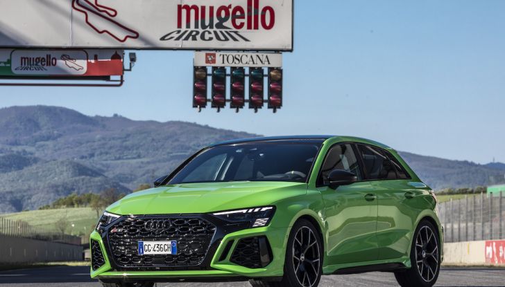 [VIDEO] Audi RS3 Sportback, prova in pista al Mugello: con l’RS Torque Splitter va anche di traverso! - Foto 21 di 28