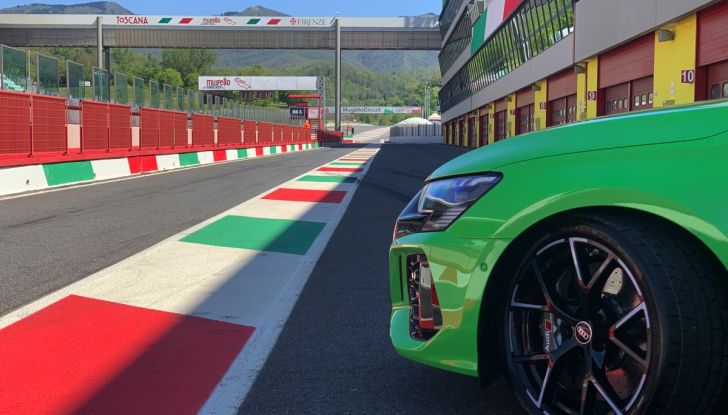 [VIDEO] Audi RS3 Sportback, prova in pista al Mugello: con l’RS Torque Splitter va anche di traverso! - Foto 28 di 28