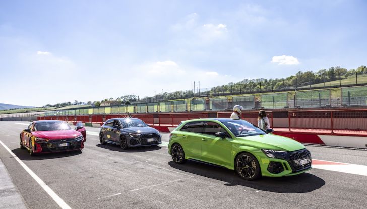 [VIDEO] Audi RS3 Sportback, prova in pista al Mugello: con l’RS Torque Splitter va anche di traverso! - Foto 16 di 28