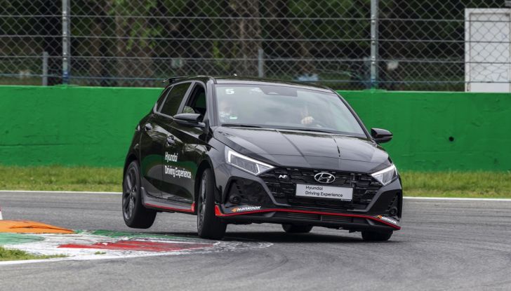 [VIDEO] Hyundai Driving Experience, tutto quello che dovete sapere sui corsi di guida in pista con la gamma N - Foto 34 di 44