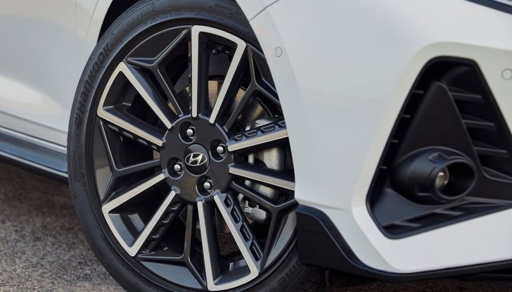 Hyundai i20 N Line, test drive e caratteristiche tecniche - Foto 8 di 8