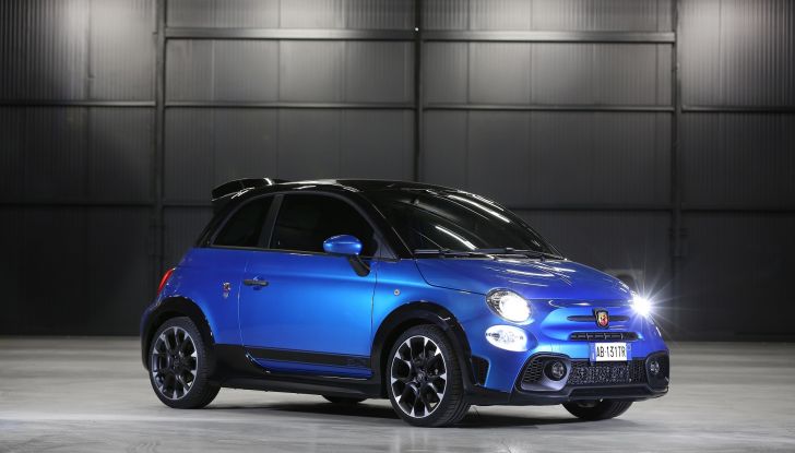 Abarth 695: ecco la versione Tributo 131 Rally da 180 cavalli - Foto 13 di 14