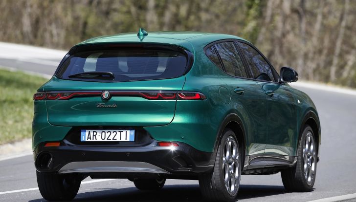 Alfa Romeo Tonale: ordini aperti per il diesel da 130 cavalli, prezzi da 35.500 Euro - Foto 26 di 47