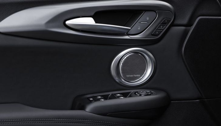 Alfa Romeo Tonale: ordini aperti per il diesel da 130 cavalli, prezzi da 35.500 Euro - Foto 47 di 47