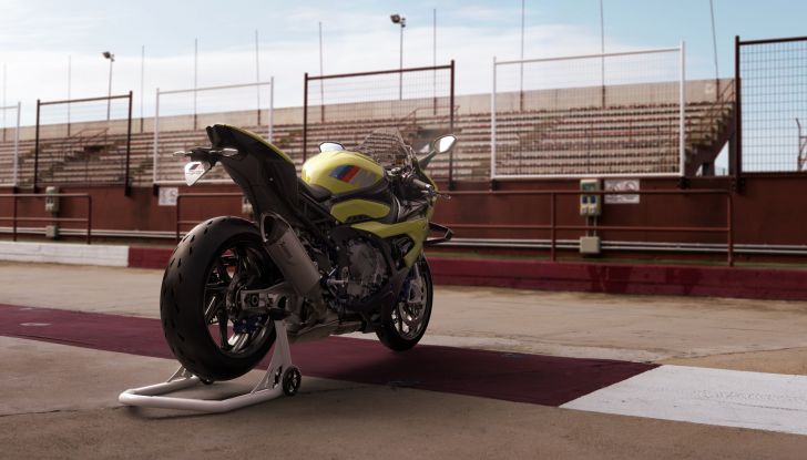 BMW Motorrad presenta la M 1000 RR 50 Years, versione speciale della SBK tedesca - Foto 9 di 13