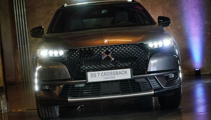 DS3 e DS7 Crossback: ordinabili le limited edition “Toits de Paris” e “Ligne Noire” - Foto 14 di 17