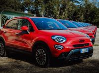 Fiat 500X Hybrid 2022: il test drive del crossover col nuovo motore ibrido sulle strade toscane