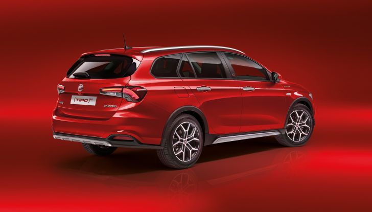 Fiat Tipo Hybrid 2022: la prova su strada del nuovo ibrido da 130 CV - Foto 15 di 18