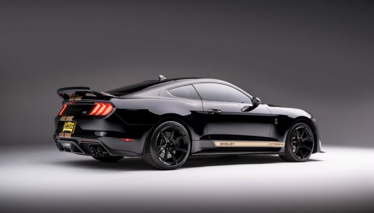 Shelby GT500-H by Hertz: la Ford Mustang da noleggio arriva a 912 cavalli - Foto 8 di 9