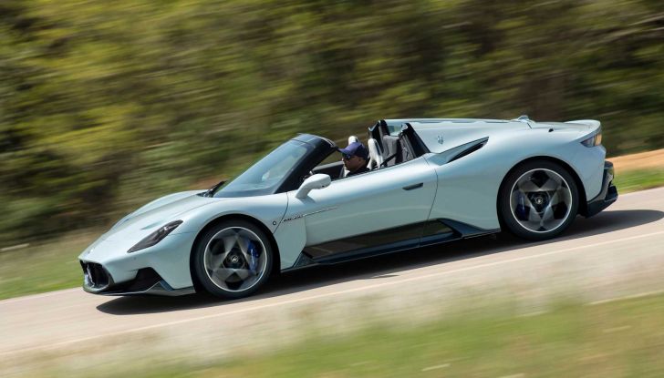 Mille Miglia 2023: presente al via anche una Maserati MC20 a guida autonoma - Foto 2 di 16