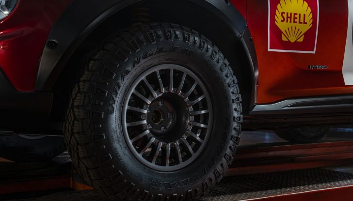 Nissan Juke Hybrid: il prototipo Rally Tribute a tutta velocità nel deserto! - Foto 10 di 14