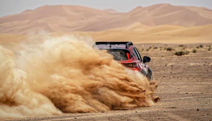 Nissan Juke Hybrid: il prototipo Rally Tribute a tutta velocità nel deserto! - Foto 6 di 14