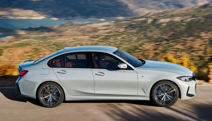 Nuova BMW Serie 3 2022: il restyling è ancora più raffinato e tecnologico - Foto 8 di 17