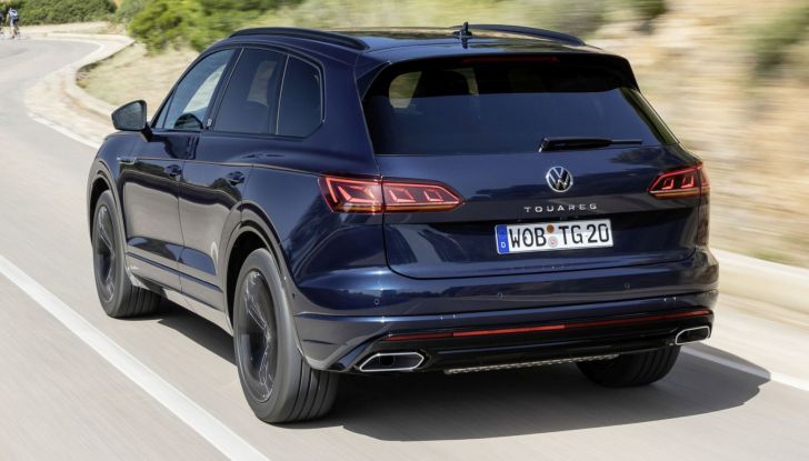 Volkswagen Touareg: a metà giugno arriva la versione speciale “Edition 20” - Foto 2 di 10