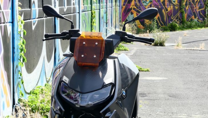 BMW CE04: test ride del nuovo scooter elettrico - Foto 31 di 51