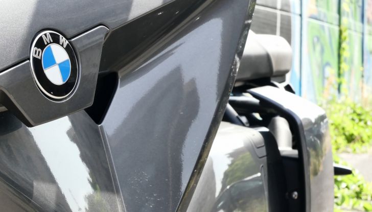 BMW CE04: test ride del nuovo scooter elettrico - Foto 32 di 51