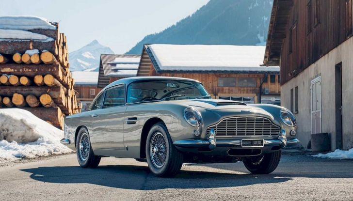 All’asta l’Aston Martin DB5 di James Bond: quale sarà il suo prezzo? - Foto 1 di 11