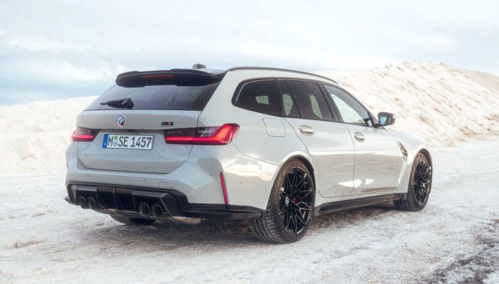 BMW M3 Competition Touring: la station-wagon tedesca diventa “da sparo”! - Foto 7 di 17