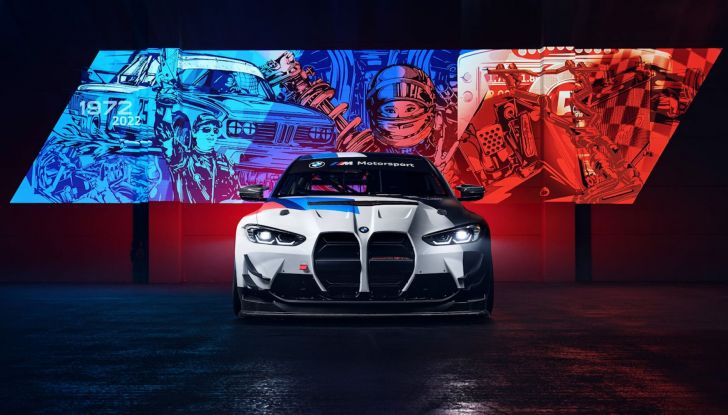 BMW M4 GT4: la versione aggiornata da pista arriva a 550 cavalli - Foto 8 di 14