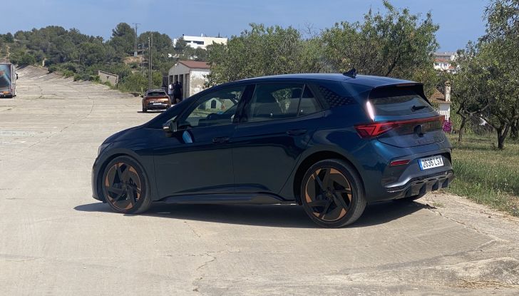 Cupra Terramar: l’ultimo SUV endotermico arriva nel 2024 - Foto 16 di 30