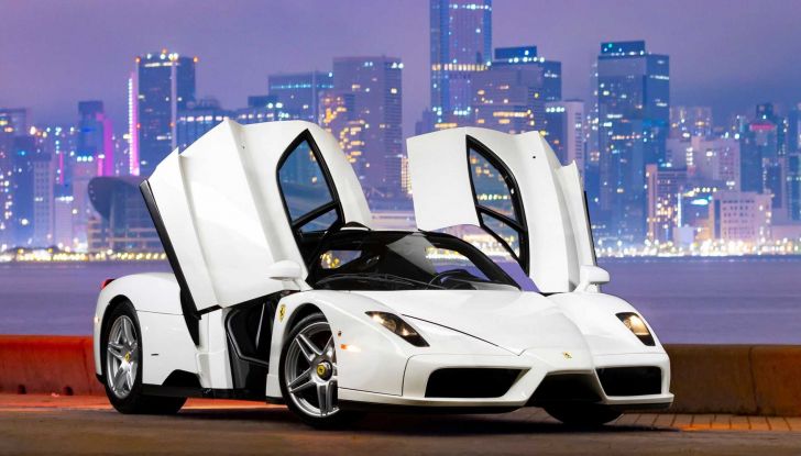 RM Sotheby’s mette all’asta l’unica Ferrari Enzo al mondo… in Bianco Avus! - Foto 1 di 9