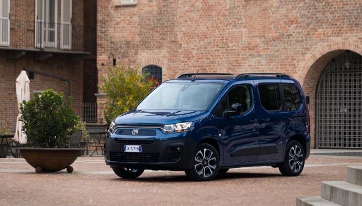 Fiat E-Doblò 2023: spazio per tutti e autonomia elettrica fino a 280 km in città - Foto 14 di 30