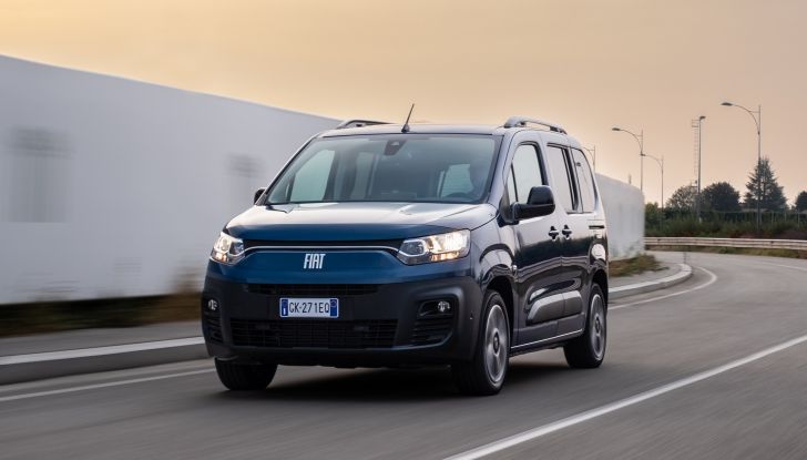 Fiat E-Doblò 2023: spazio per tutti e autonomia elettrica fino a 280 km in città - Foto 18 di 30