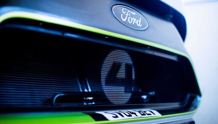 Il Ford Transit mette il turbo (elettrico)… e diventa SuperVan! - Foto 18 di 19