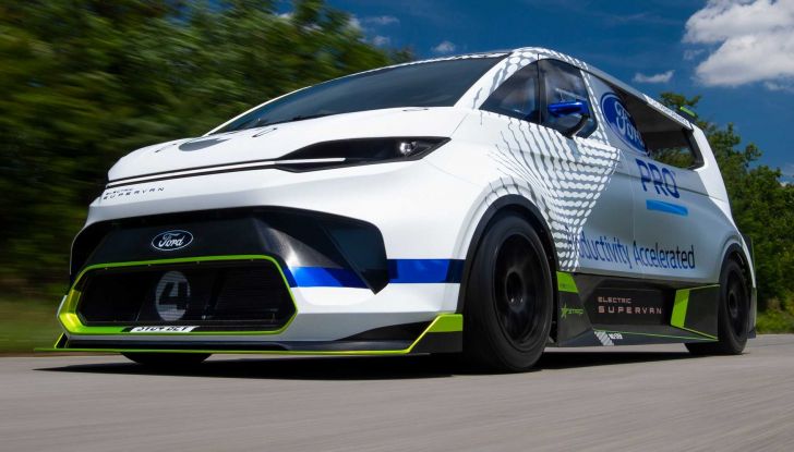 Il Ford Transit mette il turbo (elettrico)… e diventa SuperVan! - Foto 2 di 19