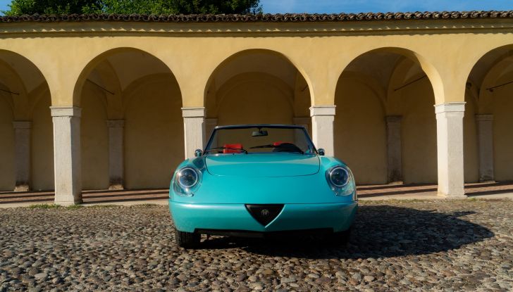 Alfa Romeo Spider Duetto e Vespa 50 Special-e: le due nuove icone di Garage Italia - Foto 13 di 19