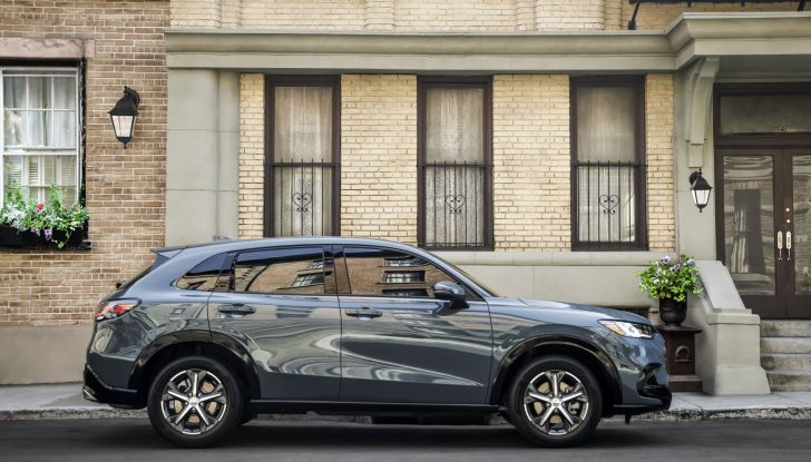 Honda ZR-V: la versione Full Hybrid e:HEV arriva in Italia nel 2023 - Foto 2 di 12