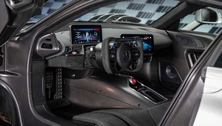 Mercedes-AMG One: la Formula 1 stradale è una supercar da oltre 1.000 cavalli! - Foto 16 di 19