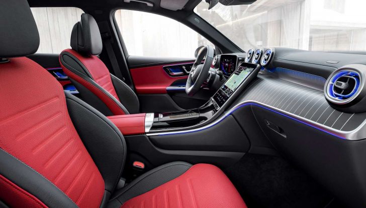 Nuova Mercedes GLC: la seconda generazione è solo ibrida, anche plug-in - Foto 20 di 23